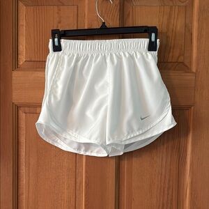 Nike White Size Extra Small XS Women's Teen Girl Athletic Running Shorts